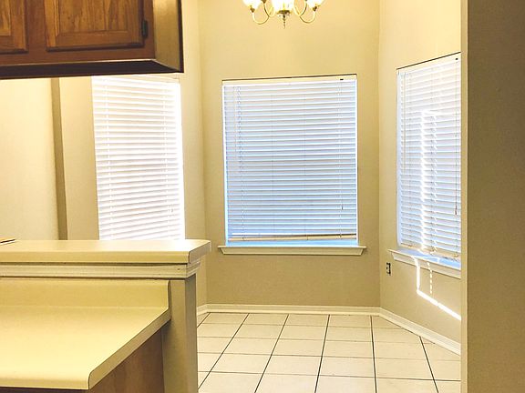 5th image of 2701 Marisha Ct