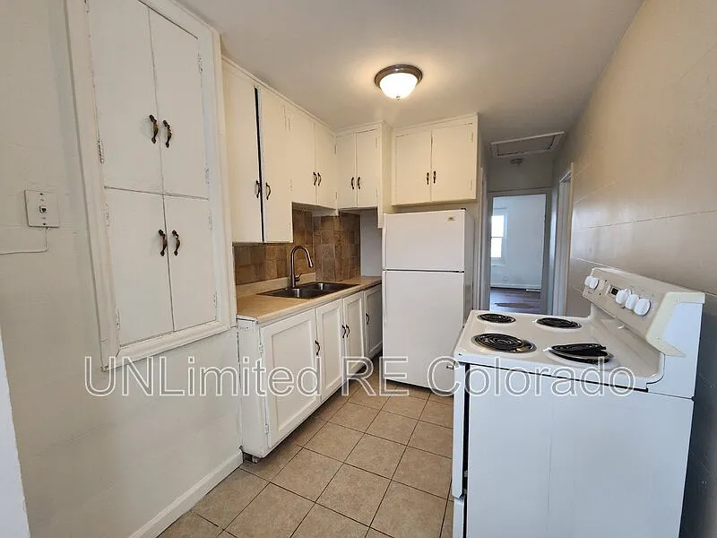 2 bed, 1.0 bath, 1194 sqft, $1,995 — Photo 4