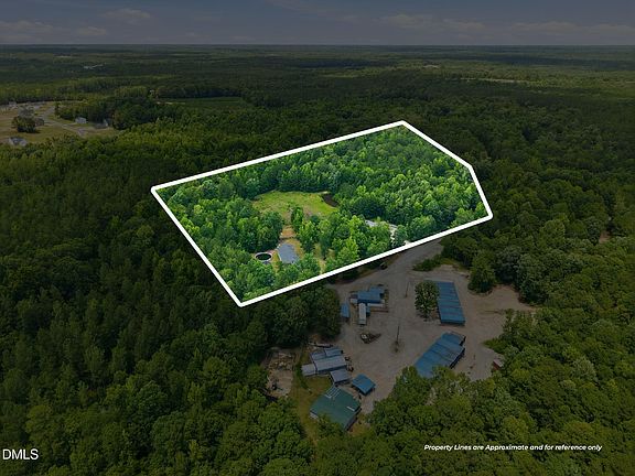2nd image of 150 Horton Cir