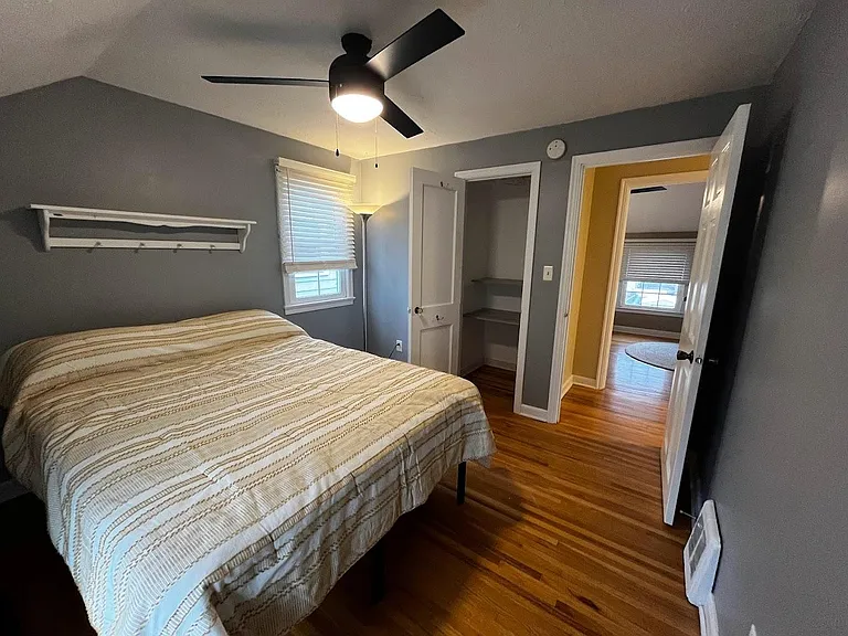 Guest bedroom