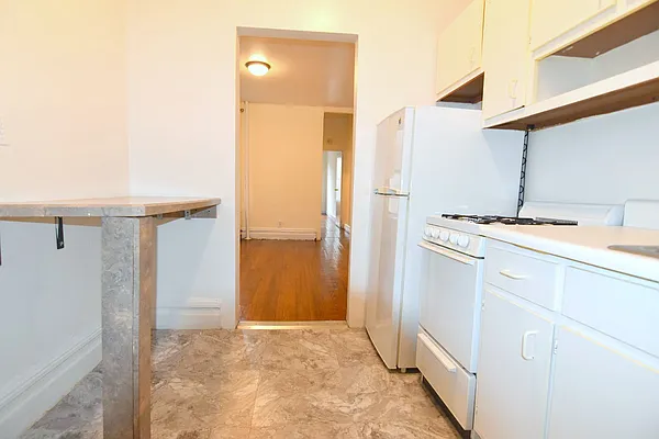 Rented by Manhattan Spaces | media 13