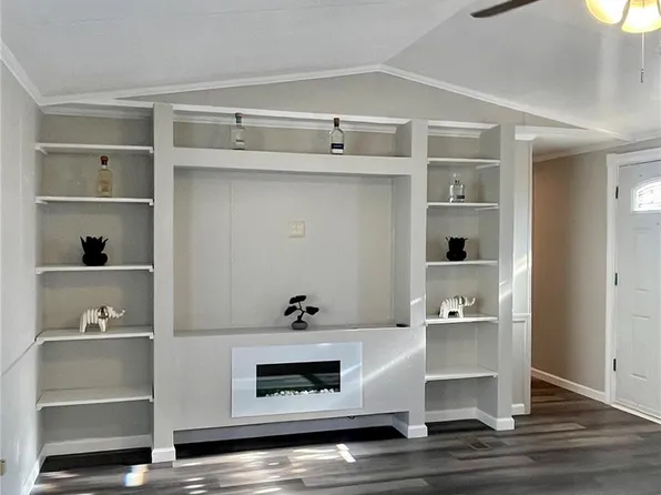 3280 S Academy Blvd #93, Colorado Springs, CO 80916