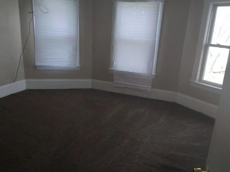 5627 Jefferson Ave — Photo 12