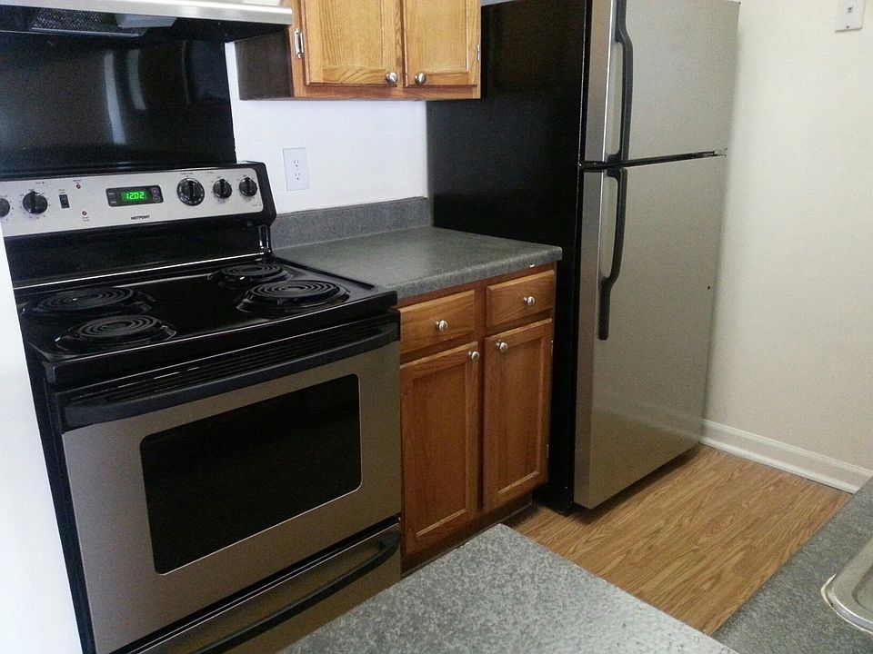 1st image of 34 Aspen Dr APT F