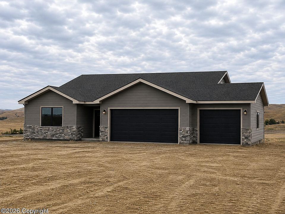1st image of 236 Shiplap Spur