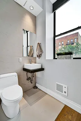 Sold by Level Group | media 11