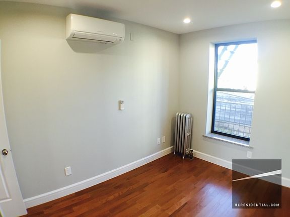 5th image of 2263 41st St APT 2R