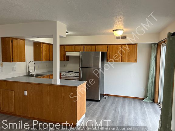 4th image of 357 SE 43rd Ave #1