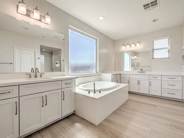 2815 Shining Sun Way — Photo 14