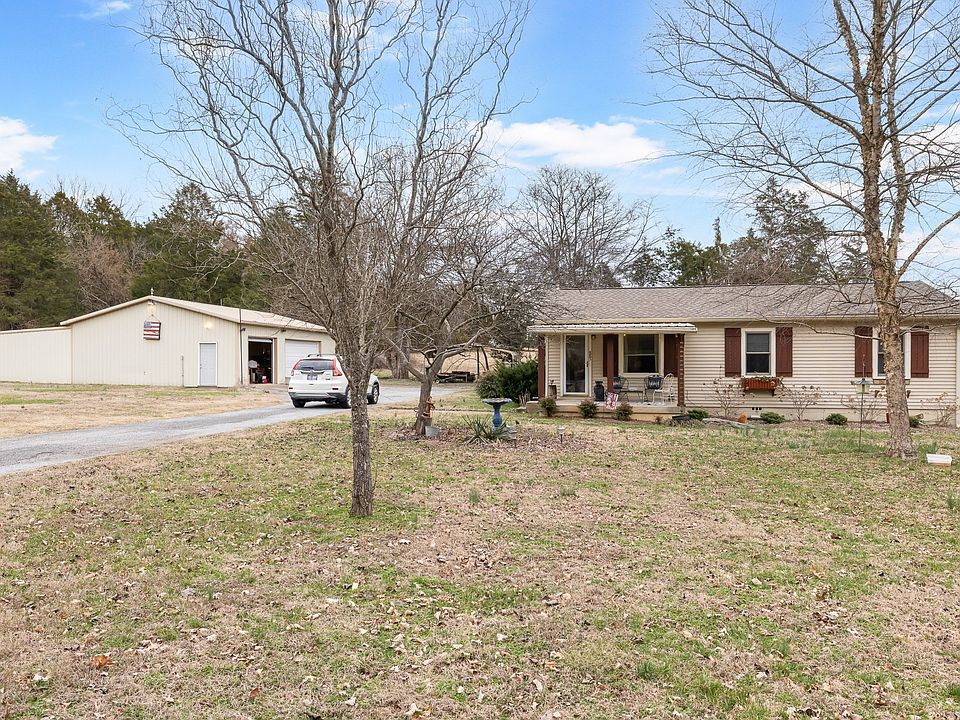 1st image of 885 Lock 5 Rd