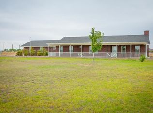 3304 Young Pl, Roswell, NM 88201