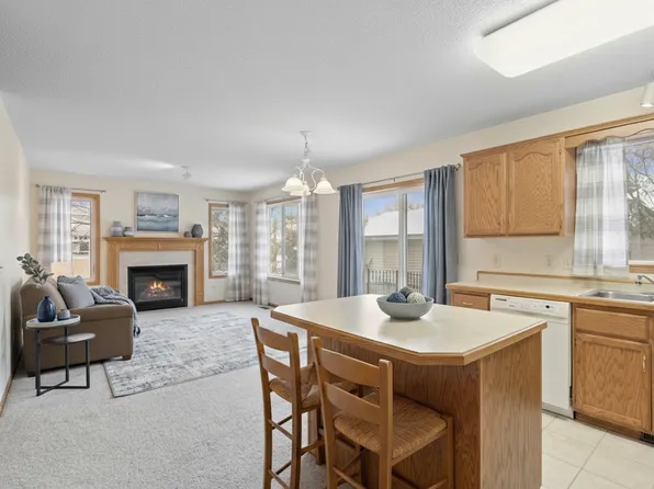 607 8th St NE APT A, Buffalo, MN 55313