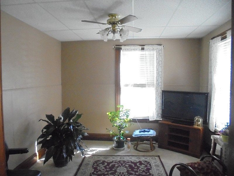 2nd image of 1116 N Sheridan St