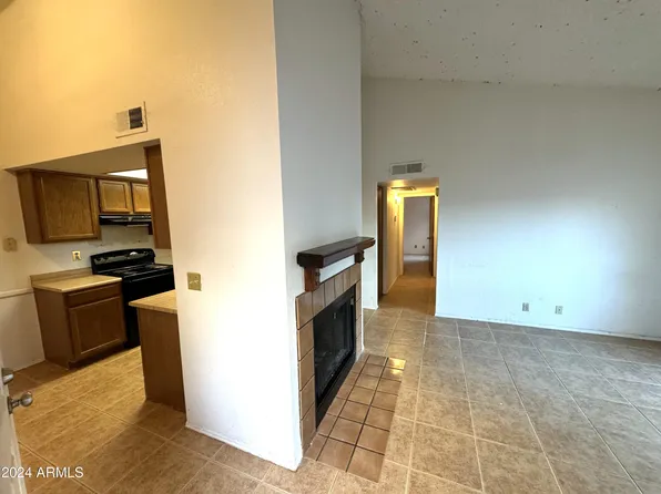 1976 N LEMON TREE Lane #61, Chandler, AZ 85224