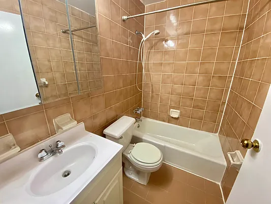 Rented by J PRESTON AND ASSOCIATES INC | media 9