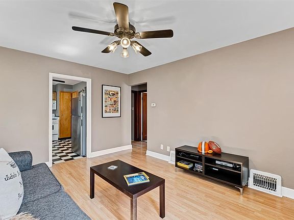 5th image of 1439 Prather Ave