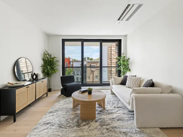 232 Eckford Street image 1 of 9