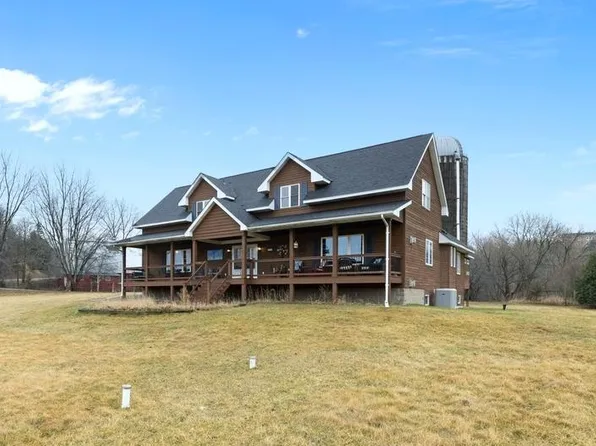 651 Tower Rd, Hudson, WI 54016