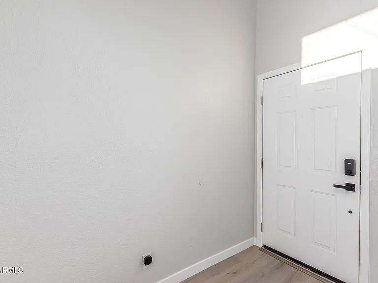8888 N 47th Ave #212 — Photo 9