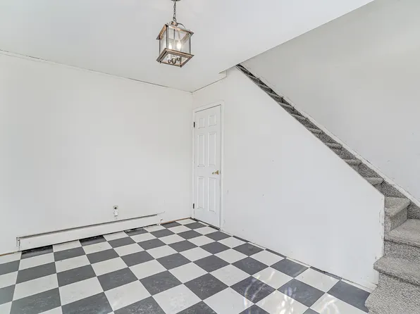 11 Denton Place image 34 of 47