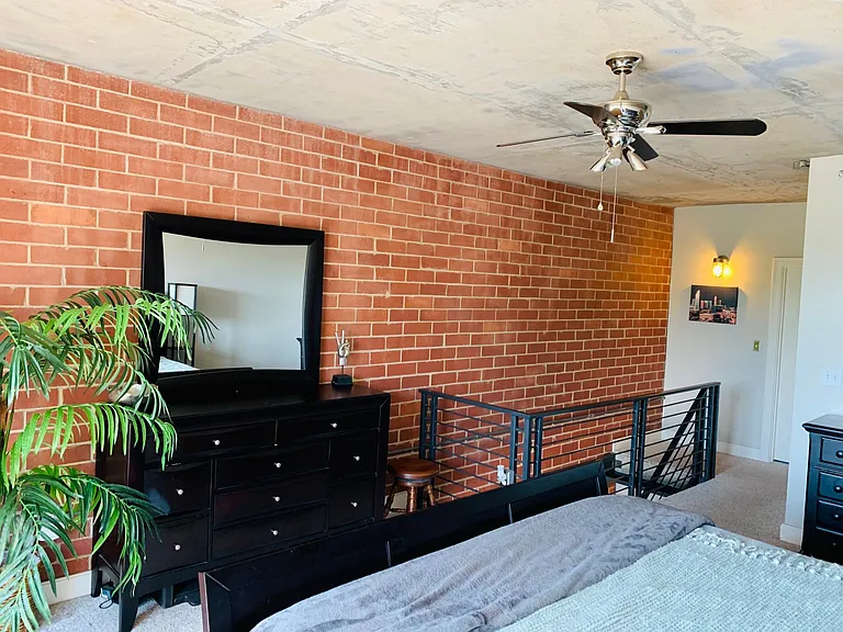 710 W Trade St #305 — Photo 20