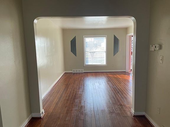 2nd image of 548 Marquette Dr