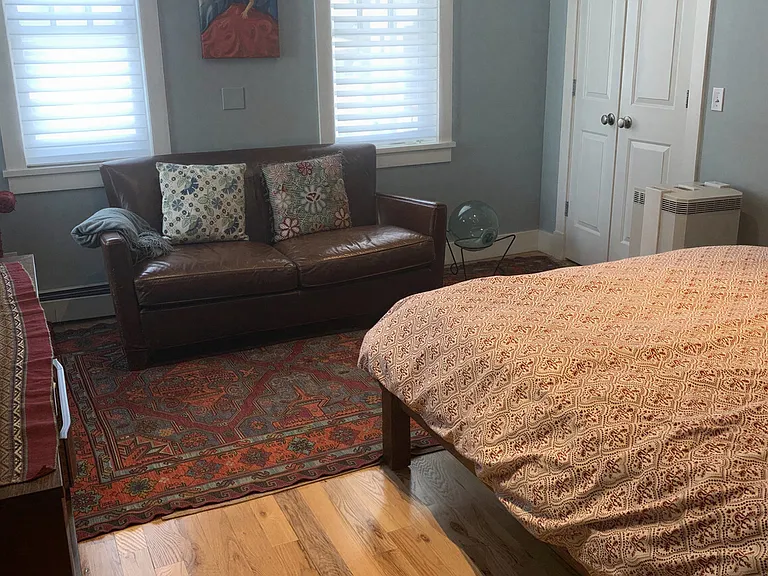 330 Pearl St — Photo 15