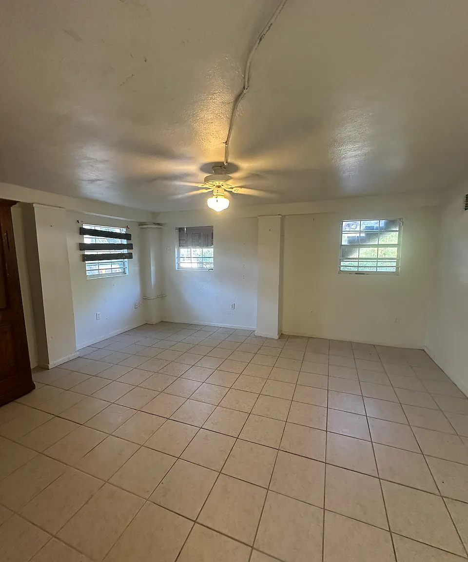 2 bed, 900 sqft, $975 — Photo 2