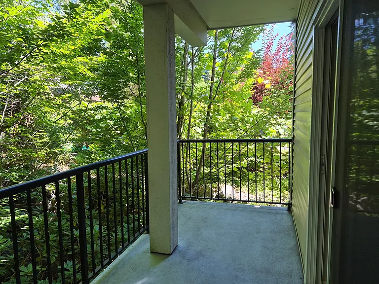 15000 Juanita Dr NE #302 — Photo 8