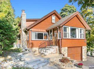 17 Kushaqua Trl N, Hewitt, NJ 07421