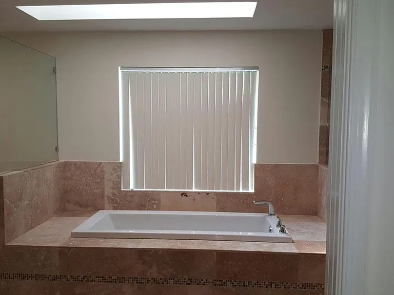 4020 NW 24th Ter — Photo 10