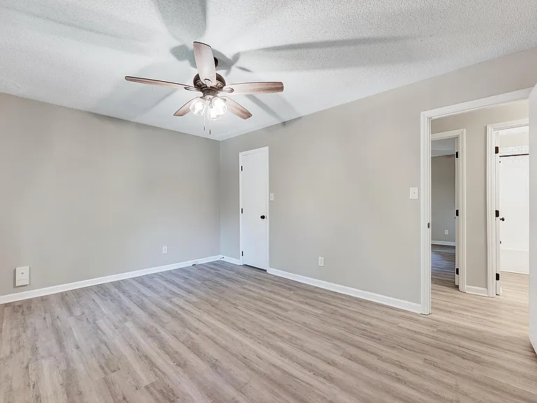 Second bedroom/ Office
