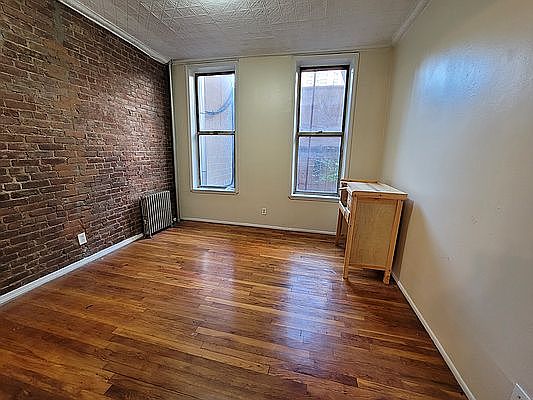 1st image of 305 E 105th St #13