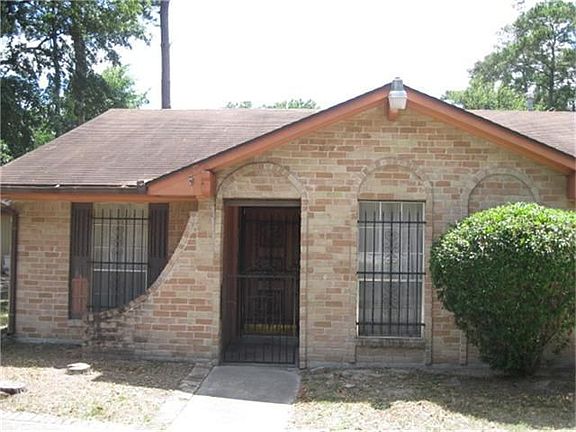 2nd image of 17405 Wild Oak Dr