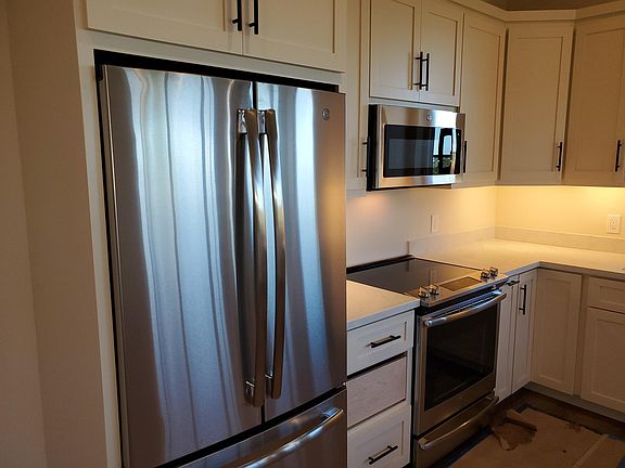 4th image of 5264 Vista Grande Dr #1
