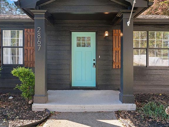 2nd image of 2867 Joyce Ave