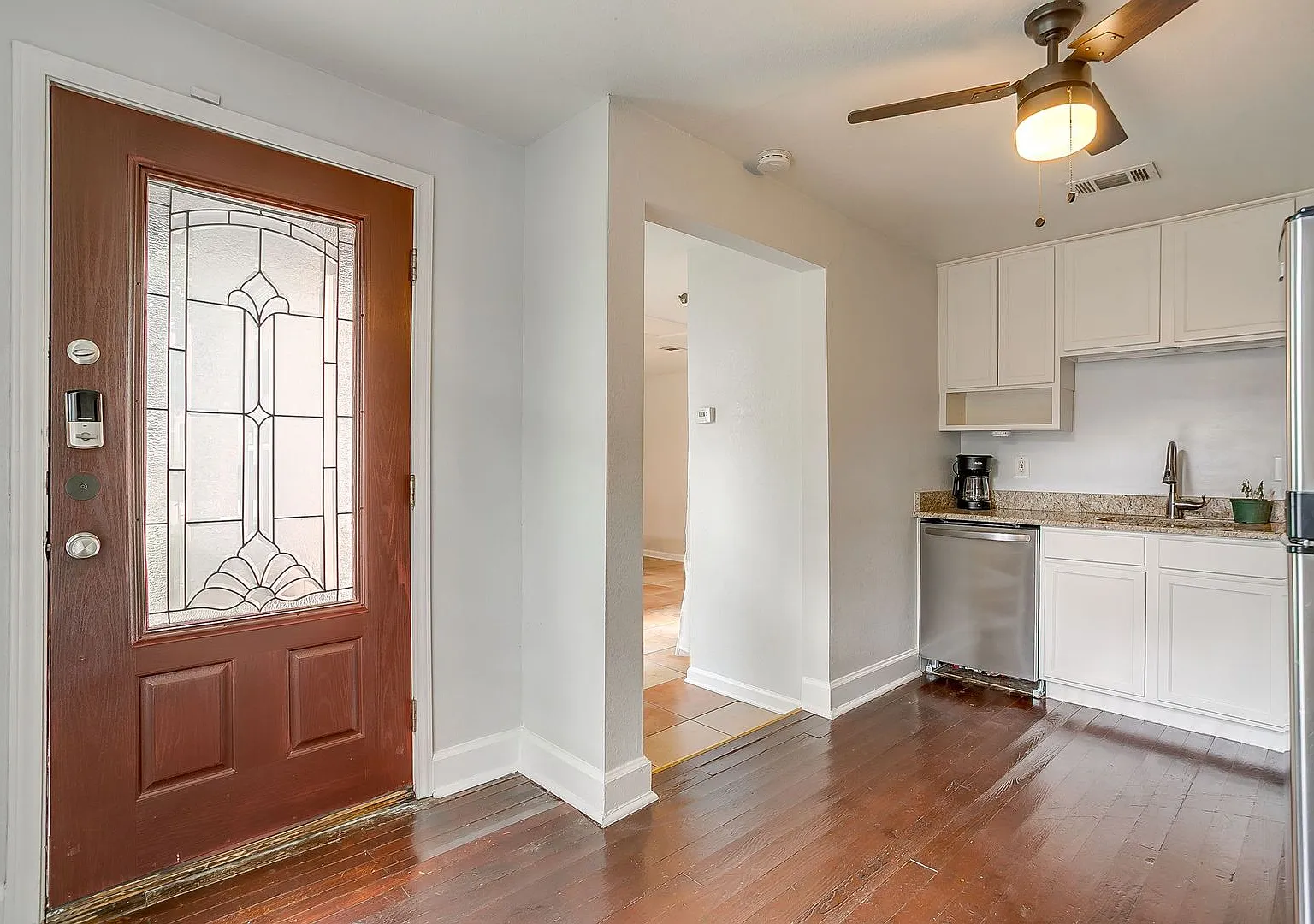 3256 Greene Ave-2028 — Photo 3