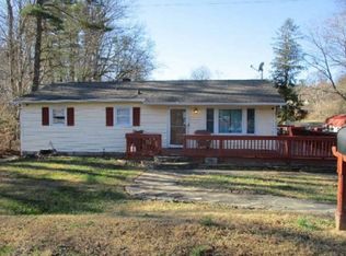 206 Mountain Crest Rd, Swannanoa, NC 28778