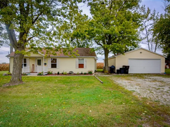 493 E Route 48, Weldon, IL 62501