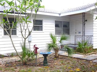 302 S Palm Ave, Frostproof, FL 33843