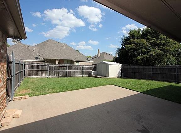 2nd image of 8424 Baywood Dr