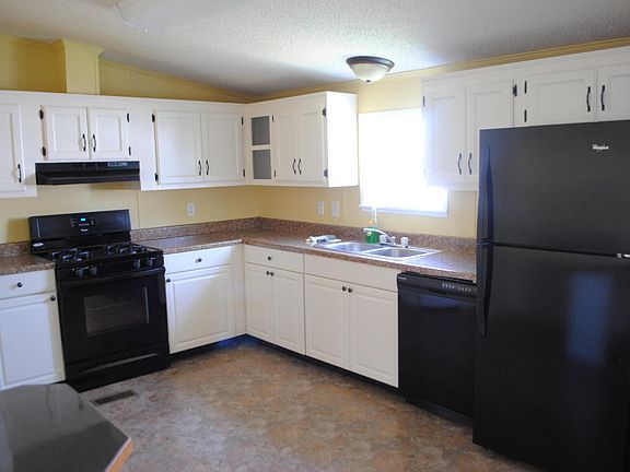5th image of 105 Sunningdale Ct S