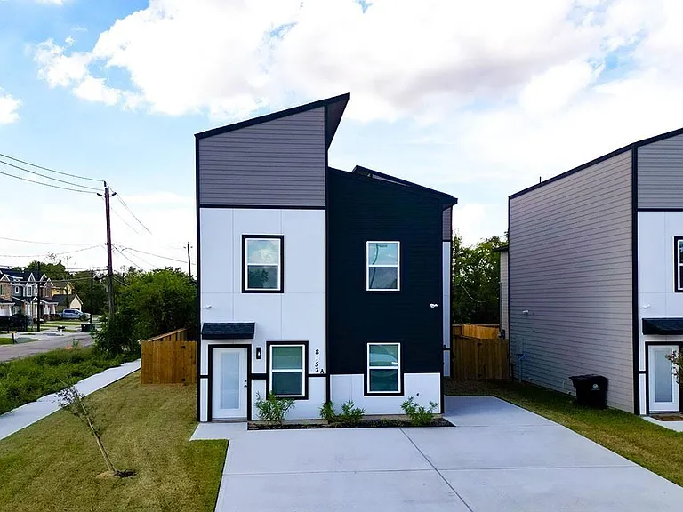 8153 Tate St #B — Photo 1