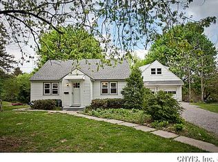 105 Falstaff Rd, Syracuse, NY 13214