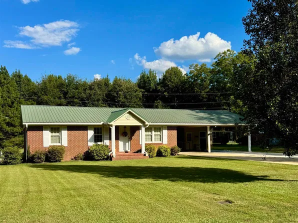 1016 3rd St NW, Red Bay, AL 35582
