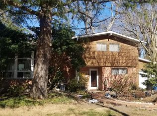 816 Plantation Ct, Virginia Beach, VA 23454