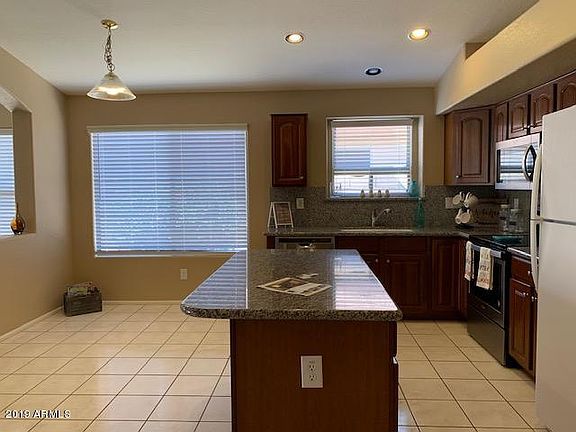 5th image of 43322 W Sunland Dr