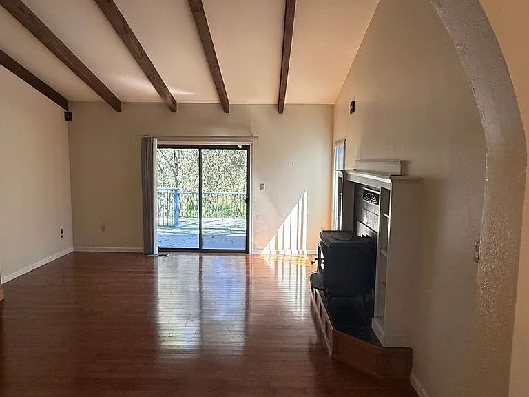 4161 Helen Ln — Photo 17