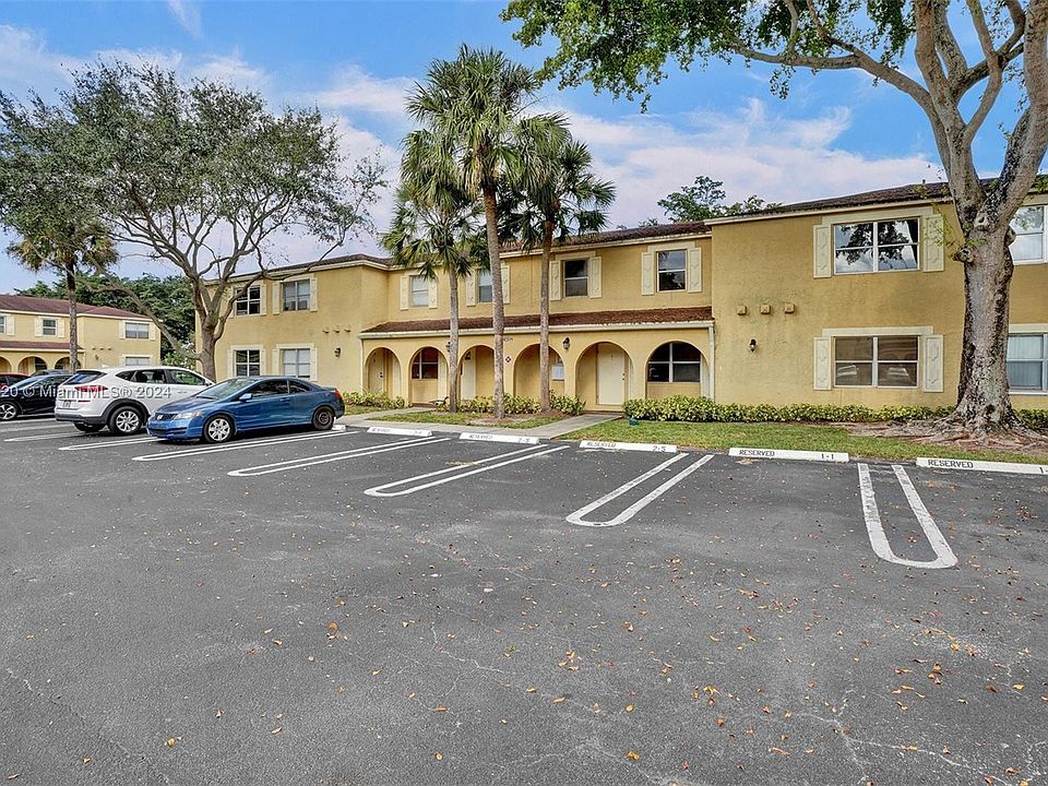 1st image of 10723 La Placida Dr #24