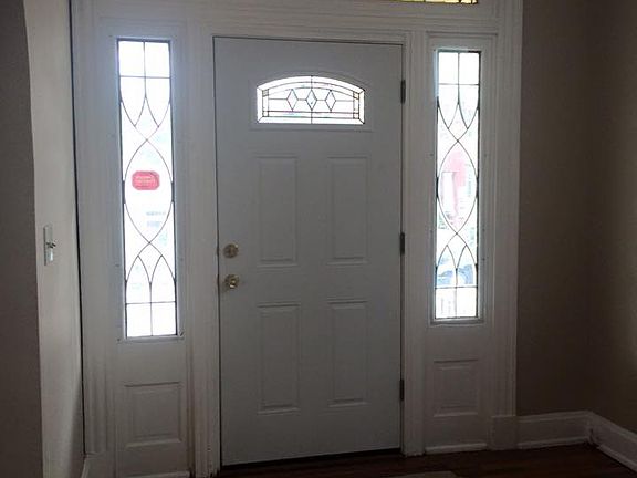 3rd image of 748 McPherson Ave